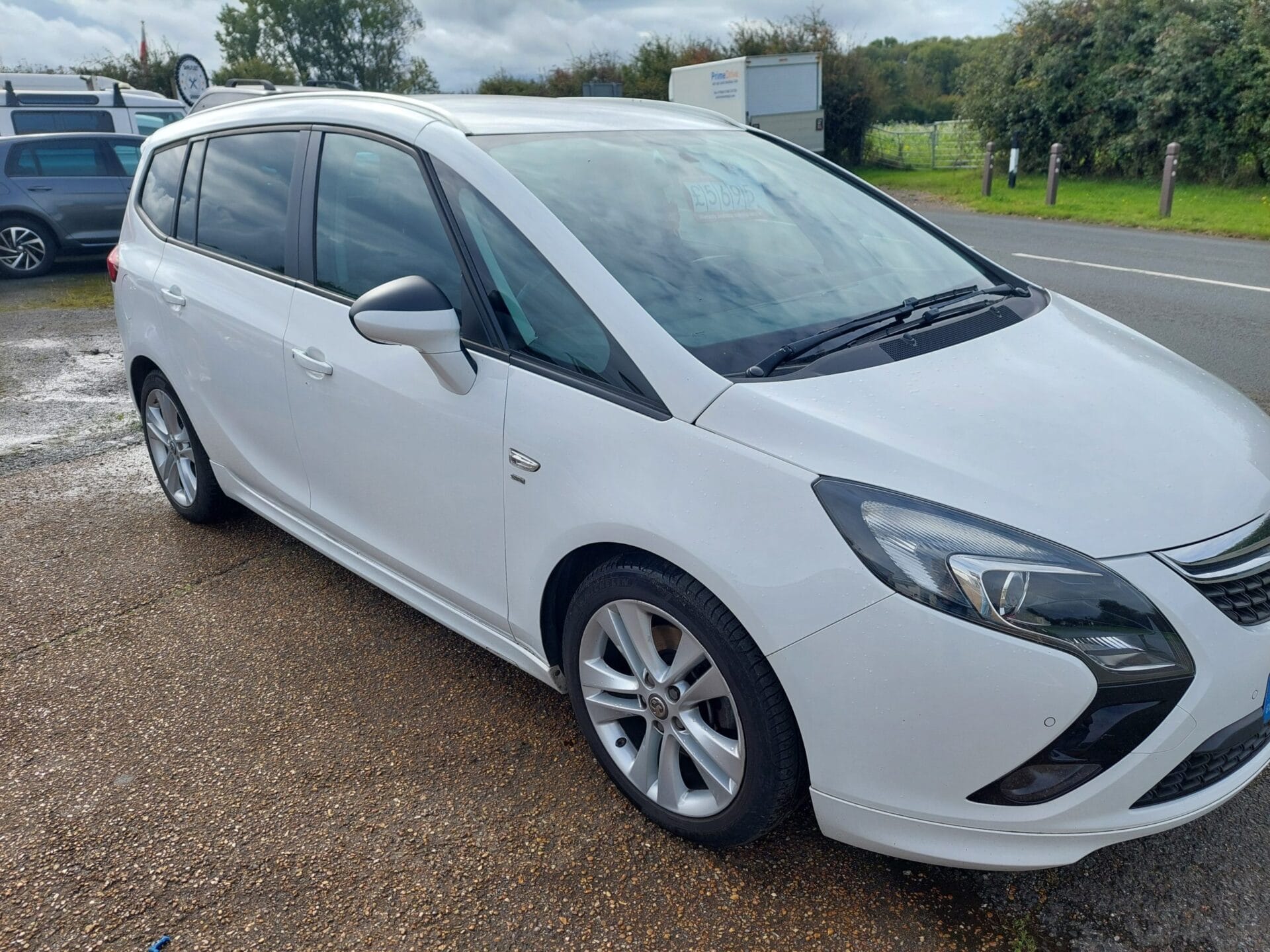 Vauxhall Zafira Tourer SRI CDTI S/S 7 seater 2L - Image 2